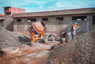 contratar um pedreiro